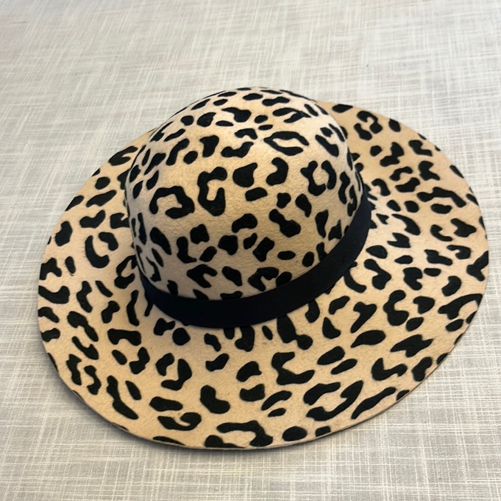 Raeffaello Bettini wool hat